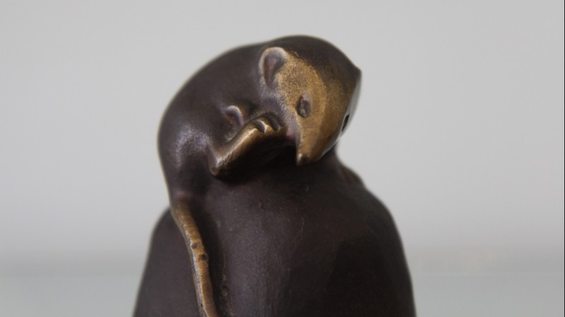 D'après Robert Hainard (1906-1999) - Musaraigne musette, bronze au sable