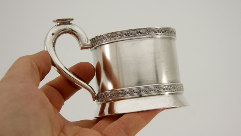 Porte-verre en argent, Saint-Pétersbourg - Frères Grachev, vers 1900 — Frise de triangles