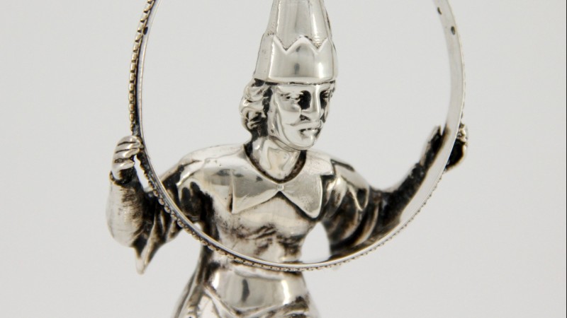 Porte cure-dents *Acrobate au cerceau* - Suisse ou Allemagne, vers 1840