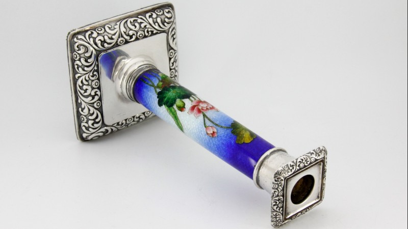 Bougeoir en argent et émail Tsuiki-Jippo - Japon, fin du XIXe