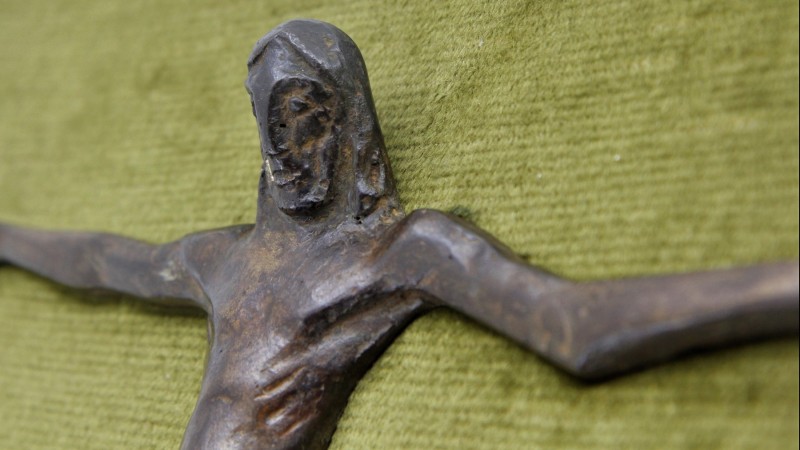 Remo ROSSI (1909-1982) - Christ en bronze patiné, 1972