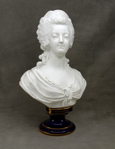 Marie-Antoinette, reine de France - Biscuit de Sèvres d'après Brachard, 1877