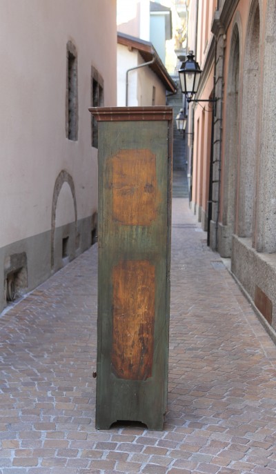 Petite armoire peinte - Suisse, début du XIXe