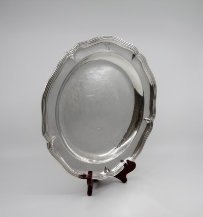 Plat en argent massif, XVIIIe - Henri Fauché, Grenoble 1768-1769