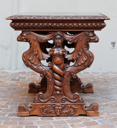 Table en éventail, style Renaissance - Paris, milieu du XIXe siècle