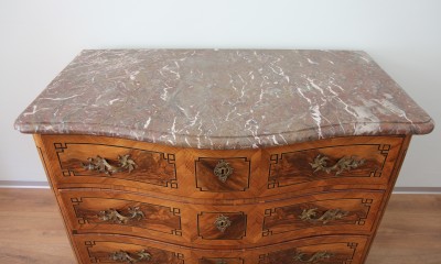 Commode marquetée, vers 1770 - Suisse, sans doute Berne