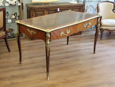 Bureau plat de style Louis XV - vers 1880