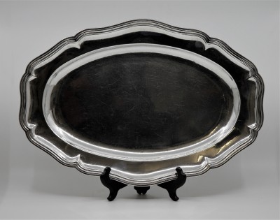 Grand plat de service en argent - Paris, 1768-1774