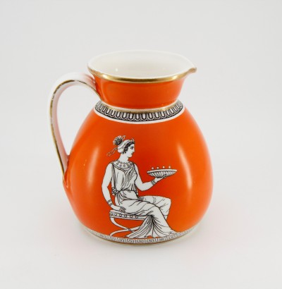 Angleterre, Burslem, Hill Pottery Company - Crémier à décor néo-grec, 1861-1864