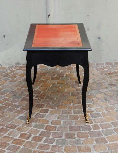 Petit bureau plat laqué noir - 2e moitié du XVIIIe