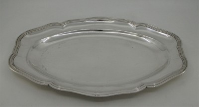 Plat ovale, Montpellier 1754-1755 - Orfèvre Marc Bazille (~1706-1777, maître en 1732)