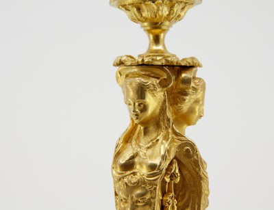 Flambeau en bronze doré de style Louis XVI - fin XIXe, d'après un modèle de Dugourc