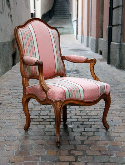 Paire de fauteuils à la Reine d'époque Louis XV - Estampille de François CANOT — Lyon, vers 1760