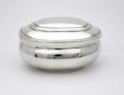 Grande boîte en argent uni, Zurich vers 1740 - Hans-Rudolf Manz (1713-1790), reçu maître en 1734