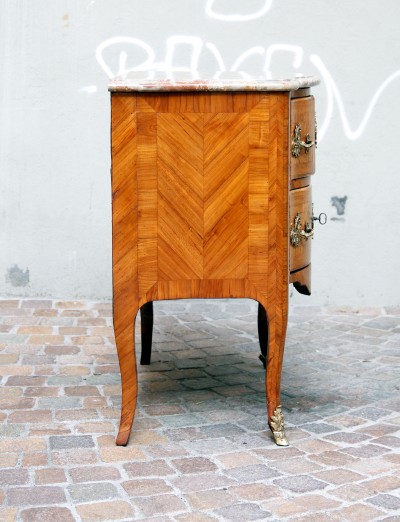 On peut apprécier sur cette vue le beau galbe de la façade.