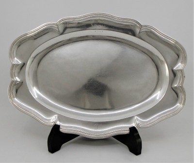 Plat ovale, Paris 1758-1759 - Orfèvre Nicolas-Clément Vallières