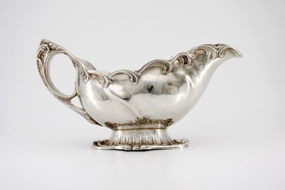 Saucière rocaille en argent massif - Suède, vers 1900
