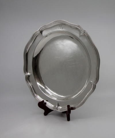 Plat en argent massif, XVIIIe - Henri Fauché, Grenoble 1768-1769