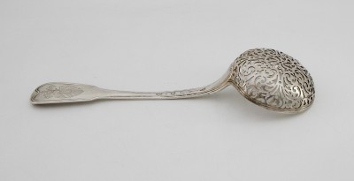 Cuillère à sucre aux armes Grand d'Hauteville - Claude-Auguste Aubry, Paris 1784-1785