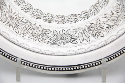 Plateau rond tripode en argent - Porto, vers 1790