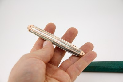 Couteau de voyage dit "à la Berge" en nacre, or et acier - Epoque Louis XV, entre 1756 et 1762