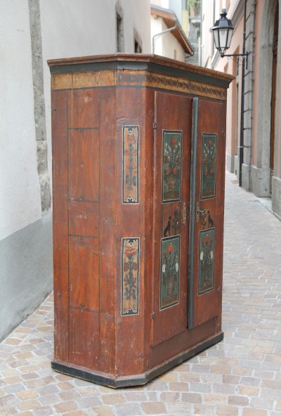 Petite armoire peinte - Suisse, début du XIXe