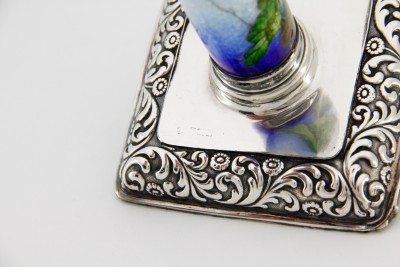 Bougeoir en argent et émail Tsuiki-Jippo - Japon, fin du XIXe