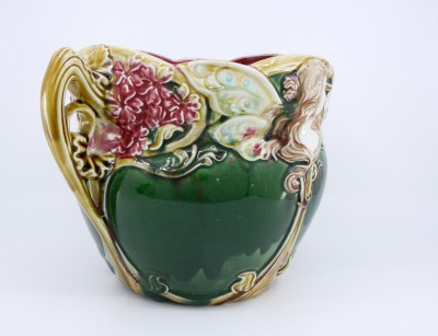 Cache-pot Art Nouveau, Onnaing - Femme papillon, modèle "Biarritz", vers 1900