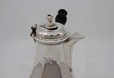 Petite chocolatière en argent, XVIIIe - Jacques Famechon, Paris 1773-1774