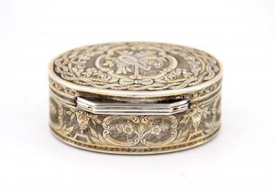 Tabatière en argent partiellement doré, début de l'époque Louis XVI - Claude Guignard, Paris 1775-1776