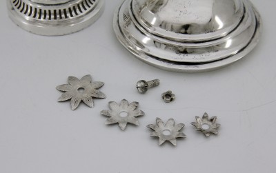 Sucrier couvert en urne, fin du XVIIIe - Zurich, Hans Jacob Ammann