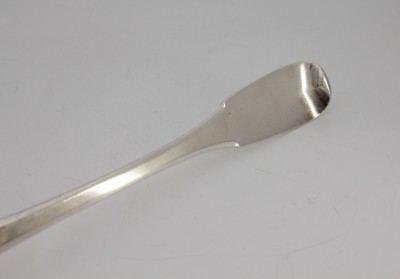 Cuillère à ragoût, Neuchâtel vers 1740 - Orfèvre Jean Redard