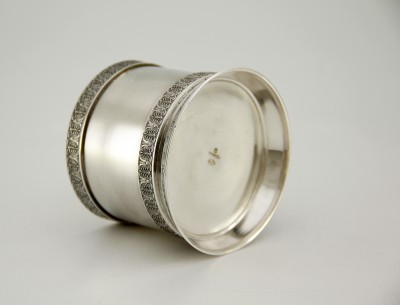 Porte-verre en argent, Saint-Pétersbourg - Frères Grachev, vers 1900 — Frise de palmettes