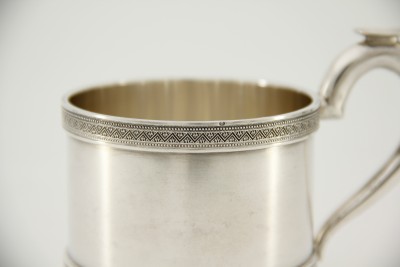 Porte-verre en argent, Saint-Pétersbourg - Frères Grachev, vers 1900 — Frise de triangles