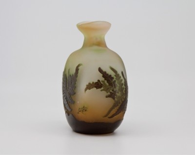 Emile GALLÉ (1846-1904) - Vase gourde fougères, vers 1900