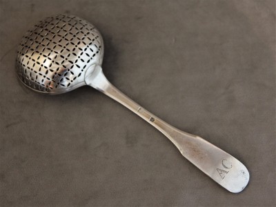 Cuillère à sucre en argent massif - Fribourg, orfèvre ALK, ca 1790