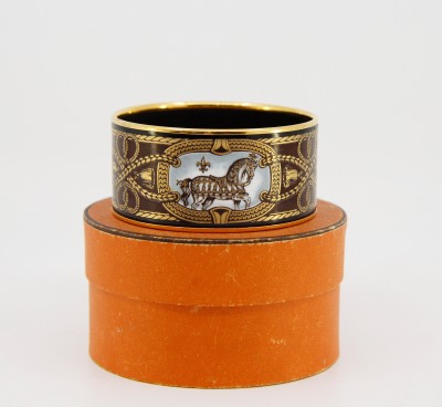 Bracelet Hermès *Grand Apparat* - Email imprimé et métal plaqué or, vers 1980