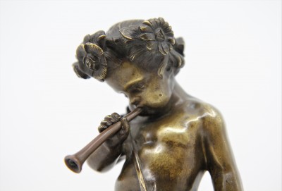 Putto musicien - Bronze attribué à Charles-Gabriel Lemire (1741-1827)