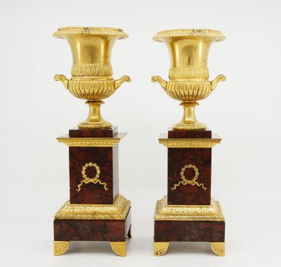 Paire de cassolettes aux vases Médicis - Bronze doré & marbre griotte, XIXe