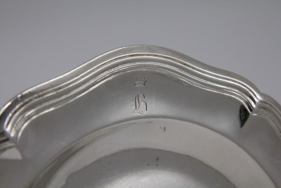 Assiette en argent massif, XVIIIe - Jacques Debrie, Paris 1778-1779