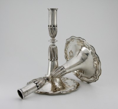 Paire de flambeaux trompette, 2e moitié du XVIIIe - Berne, Johann Jakob Dulliker (1731-1810)