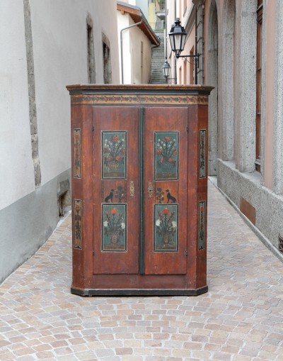 Petite armoire peinte - Suisse, début du XIXe