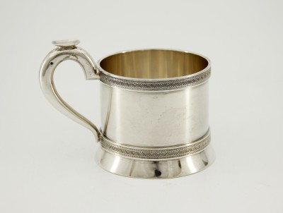 Porte-verre en argent, Saint-Pétersbourg - Frères Grachev, vers 1900 — Frise de triangles