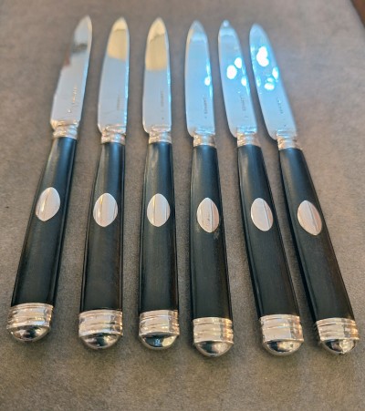 Six couteaux Laderier, vers 1770 - Argent massif et ébène — coutelier Laderier à Namur