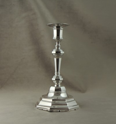 Flambeau en argent armorié - Saint-Quentin, 1768-1775