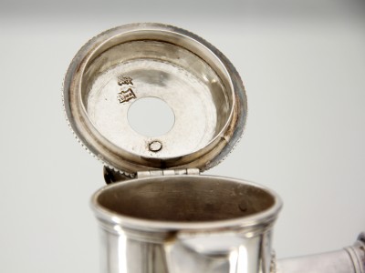 Grande chocolatière, Paris 1724-1725 - Très beau modèle précoce