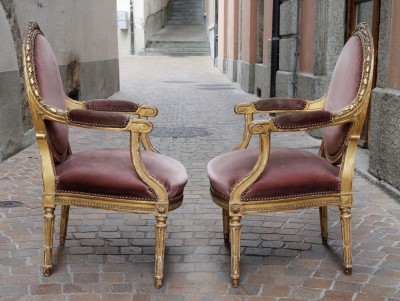 Salon en bois doré, style Louis XVI - Estampillé ROGER à Paris