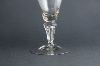 Verre à jambe, XVIIIe siècle