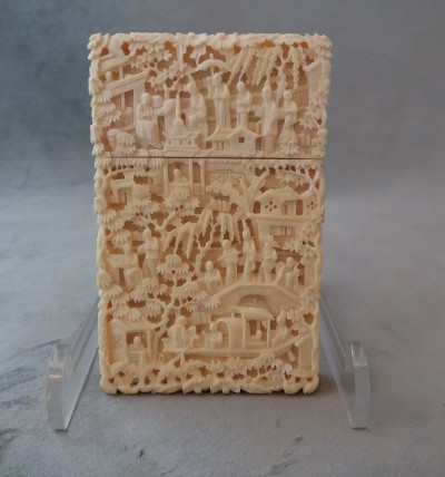 Porte-cartes en ivoire sculpté - Chine, Canton, vers 1900