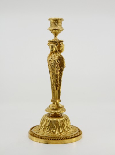 Flambeau en bronze doré de style Louis XVI - fin XIXe, d'après un modèle de Dugourc